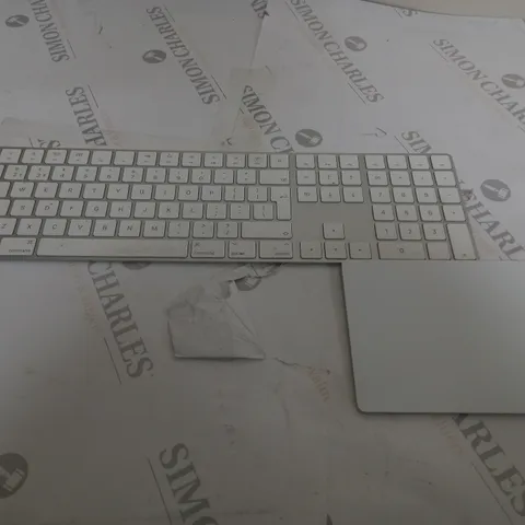 APPLEMAC KEYBOARD AND TOUCHPAD