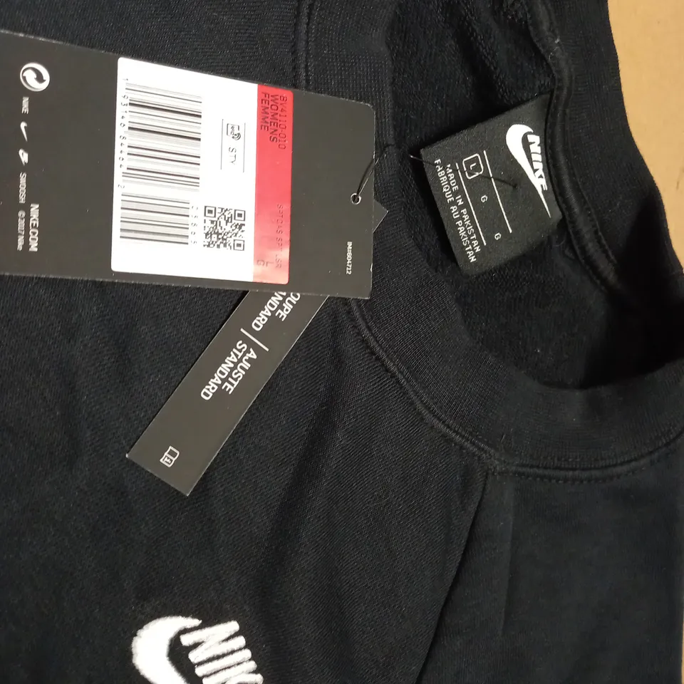 NIKE WOMENS JUMPER IN BLACK - L