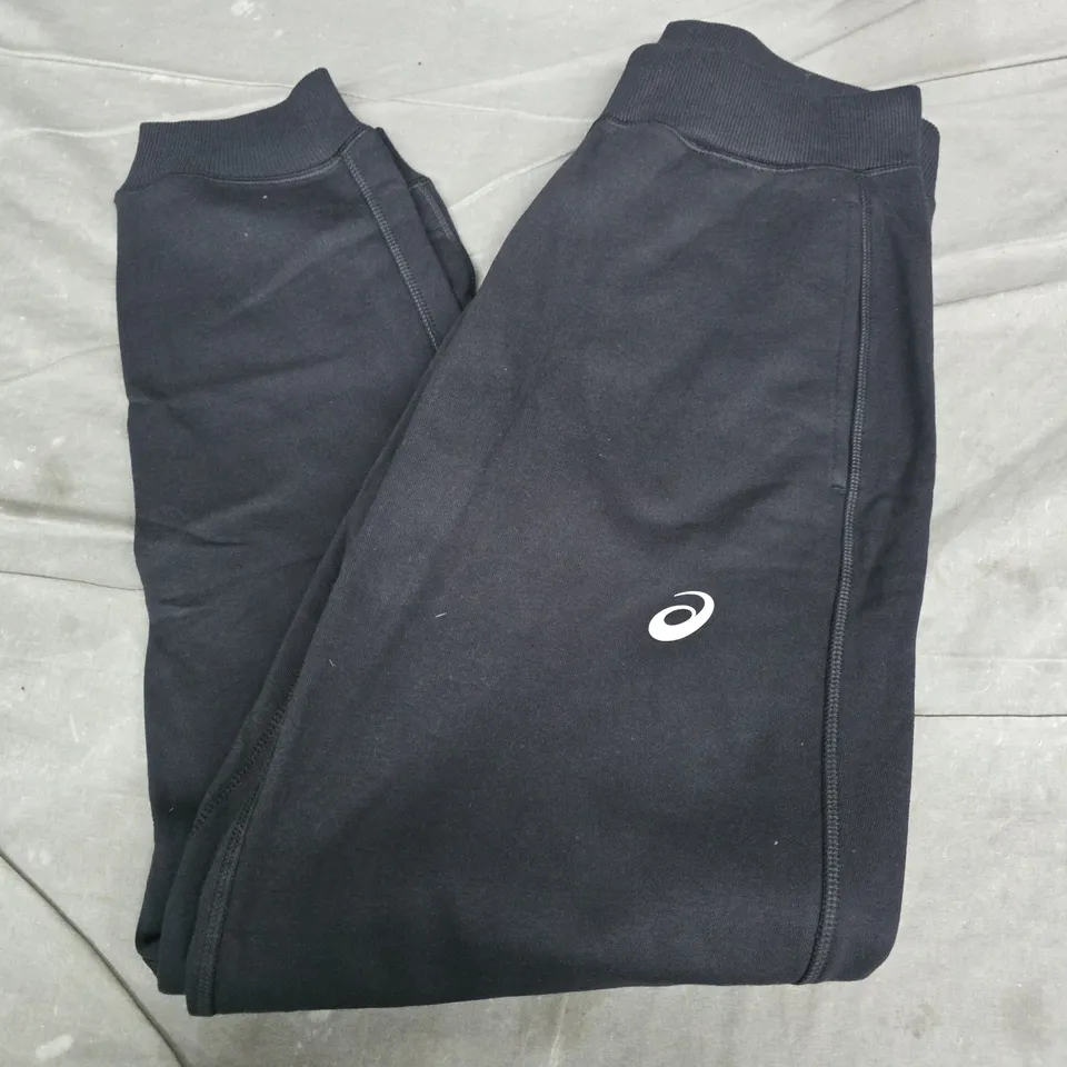 ASICS SPORT SWEATPANTS IN BLACK - MEDIUM