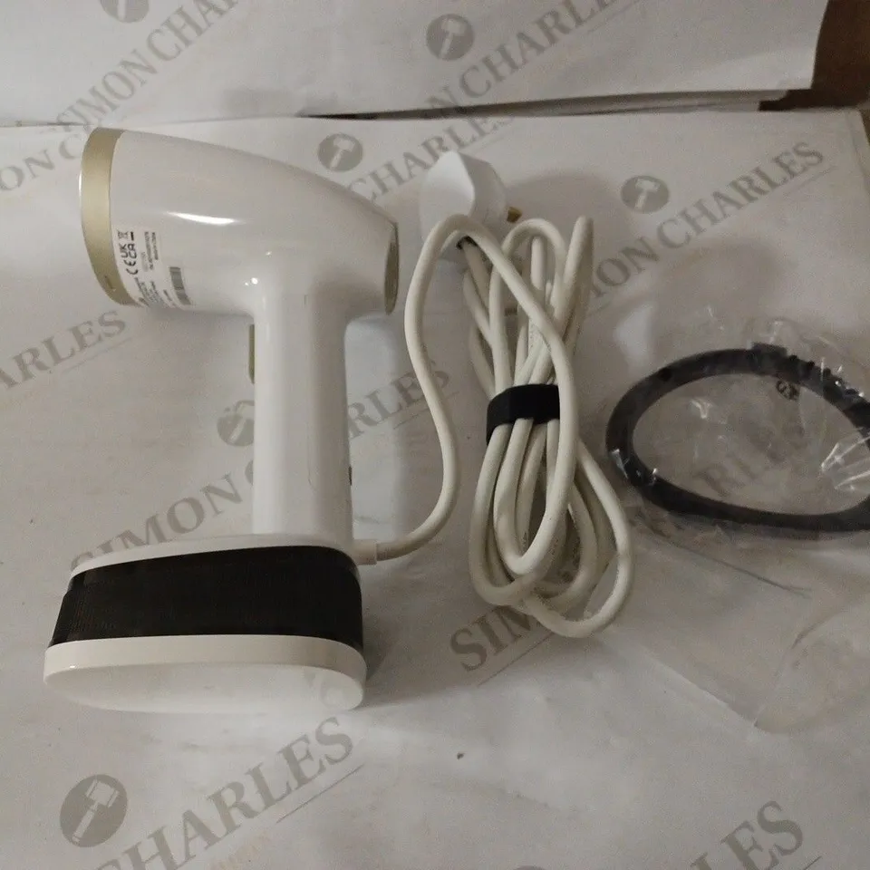 BREVILLE COMPACTSTEAM FOLDABLE GARMENT STEAMER