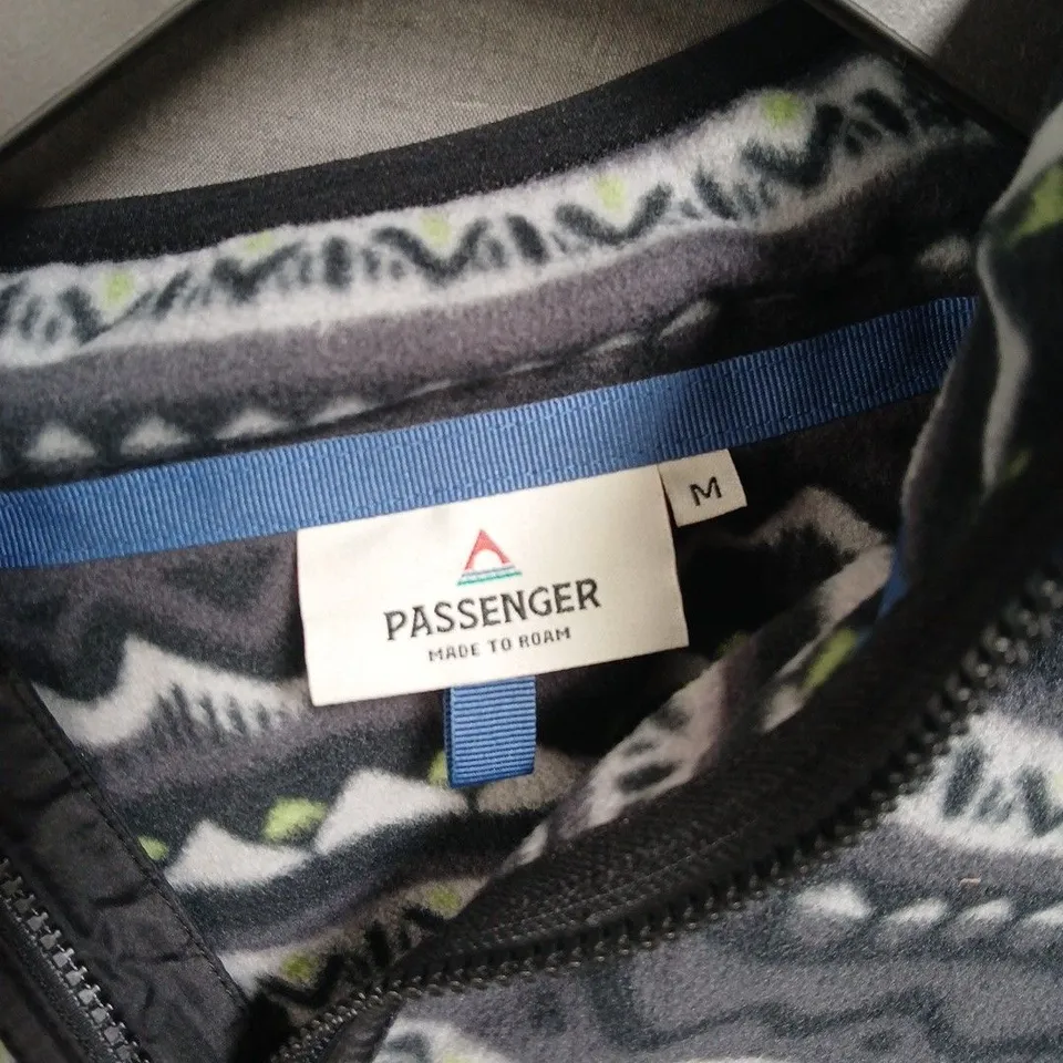 PASSENGER FLEECE JACKET WITH PATTERNED SLEEVES – SIZE M (MADE TO ROAM)