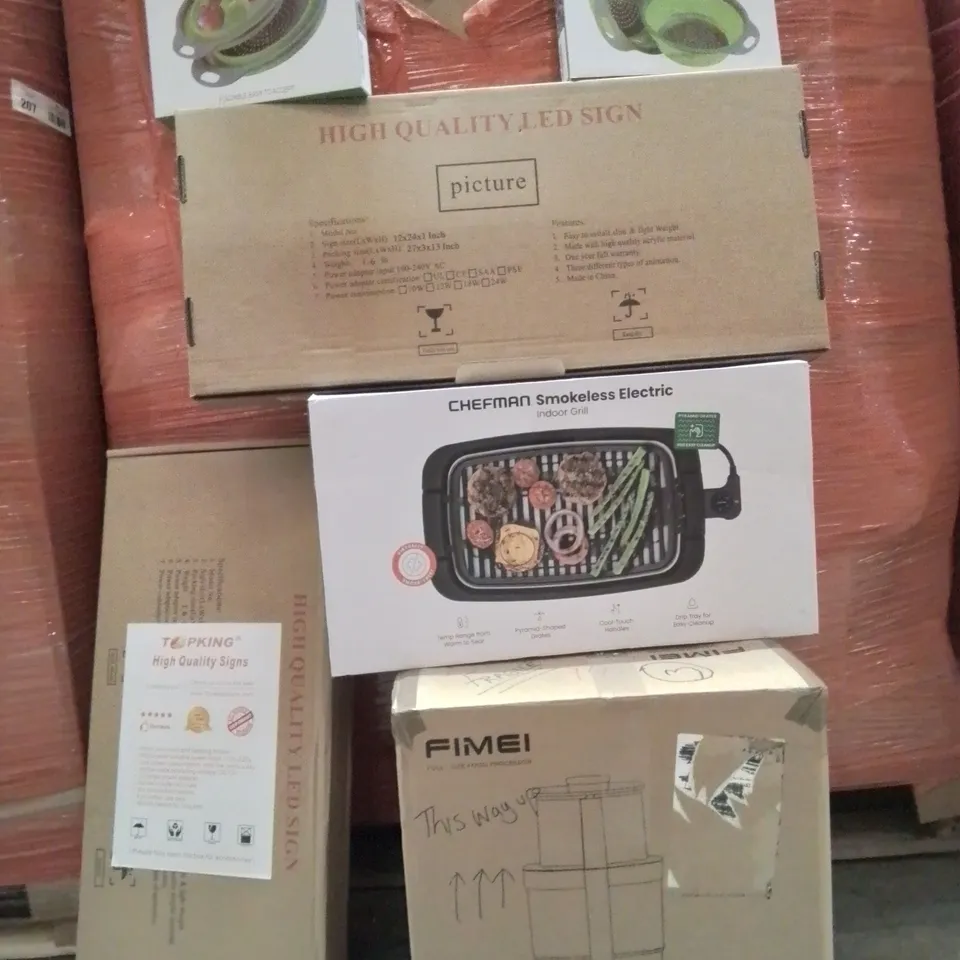 PALLET CONTAINING VARIOUS ASSORTED BOXED HOUSEHOLD ITEMS TO INCLUDE: HIGH QUALITY LED SIGN, SMOKELESS ELECTRIC INDOOR GRILL, FILTER BASKETS, KIDS TRUNKI ETC.