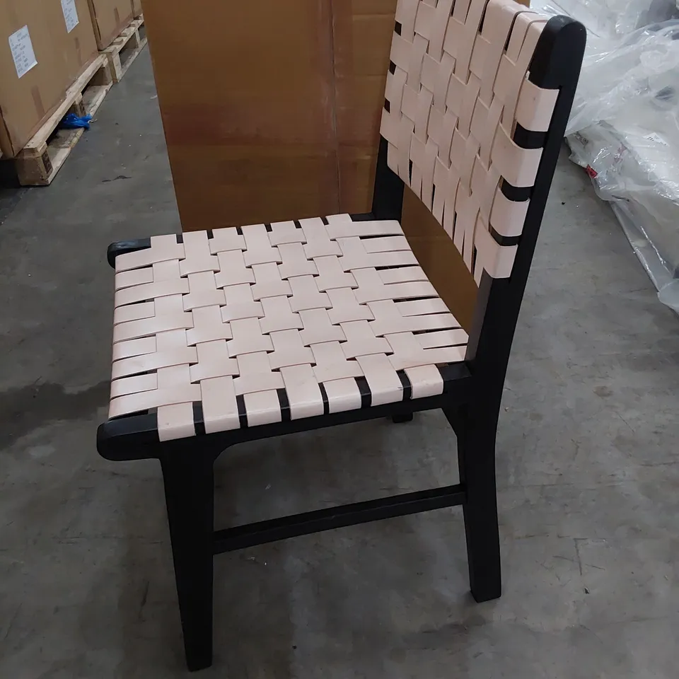 BRAND NEW BOXED DESIGNER HENRY LEATHER STRAP DINING CHAIR NATURAL/BLACK