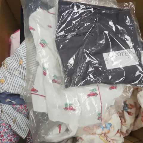 BOX OF APPROXIMATELY 25 ASSORTED KIDS CLOTHING ITEMS TO INCLUDE - TOP , SHORTS , T-SHIRT ETC