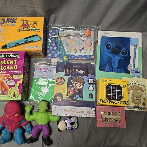 ASSORTED CHILDREN’S TOYS & ACTIVITY KITS TO INCLUDE TIC TAC TOE BLOCK AND 3D PEN