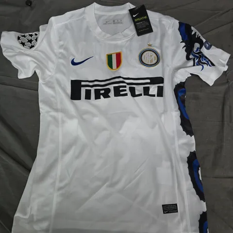 NIKE INTER MILAN AWAY FOOTBALL SHIRT COUTINHO 29 – WHITE - MEDIUM
