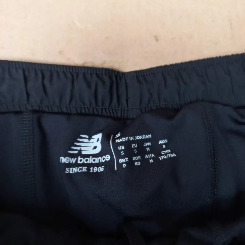 NEW BALANCE BLACK SPORTS SHORTS – ELASTIC WAISTBAND (MADE IN JORDAN) SIZE US S
