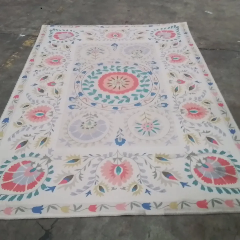 QUALITY DESIGNER AREA RUG - APPROXIMATELY 240X160CM