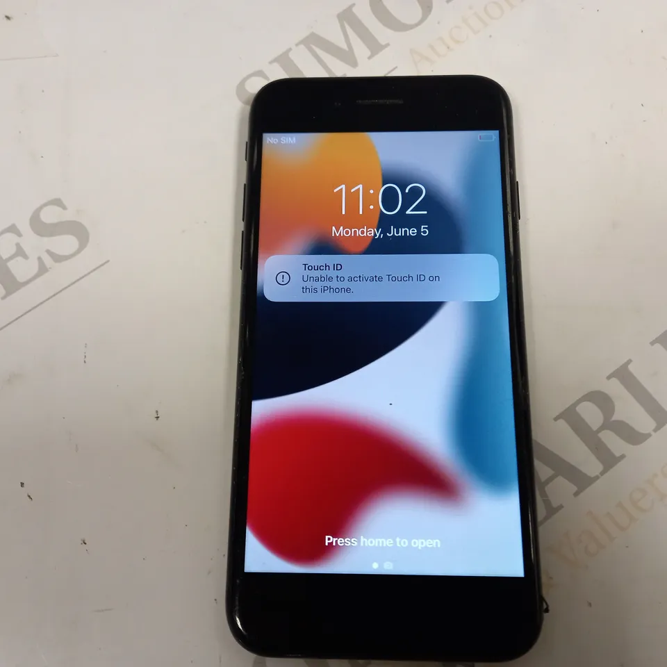 APPLE IPHONE 7 (A1778) SMARTPHONE