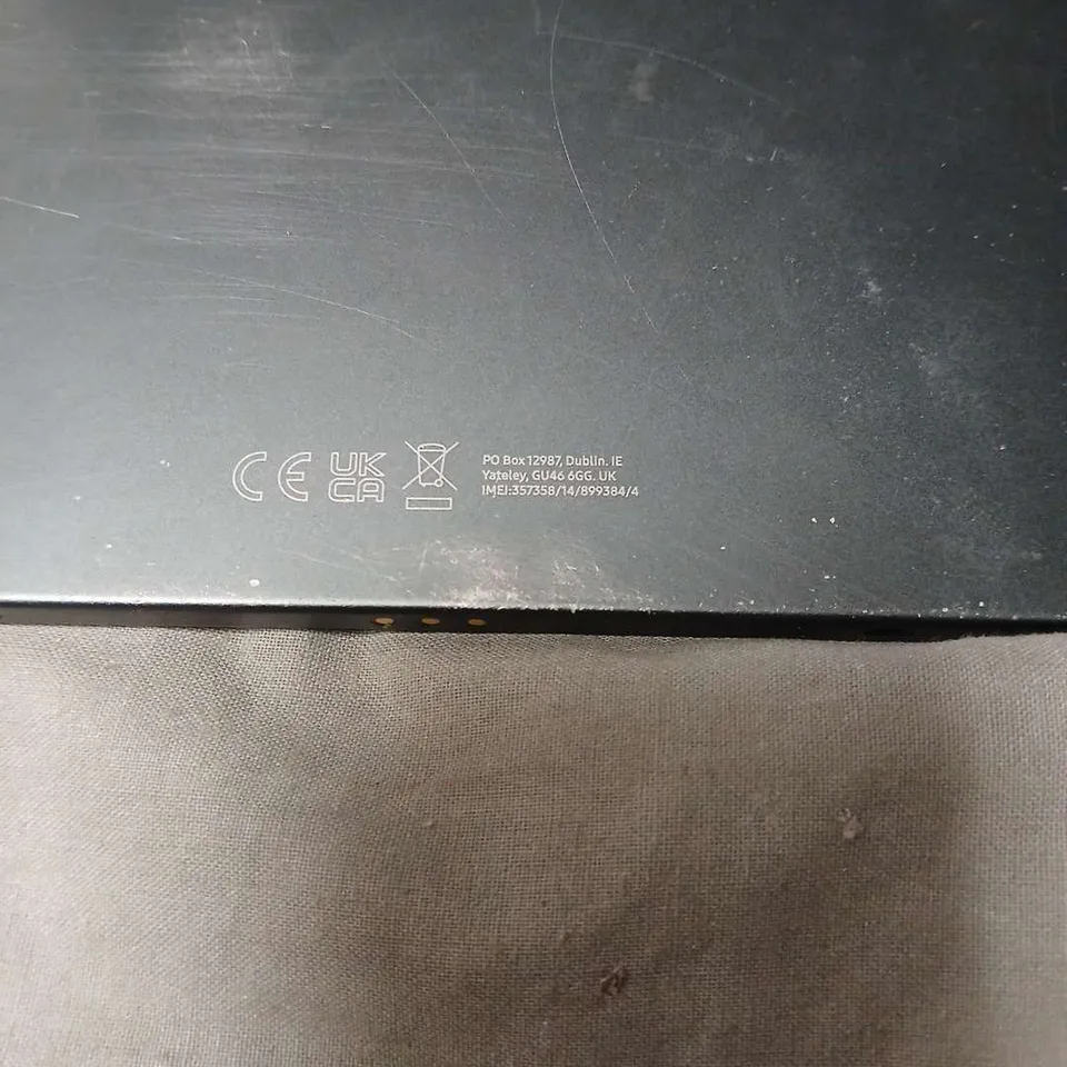 SAMSUNG TABLET – BLACK, CRACKED SCREEN