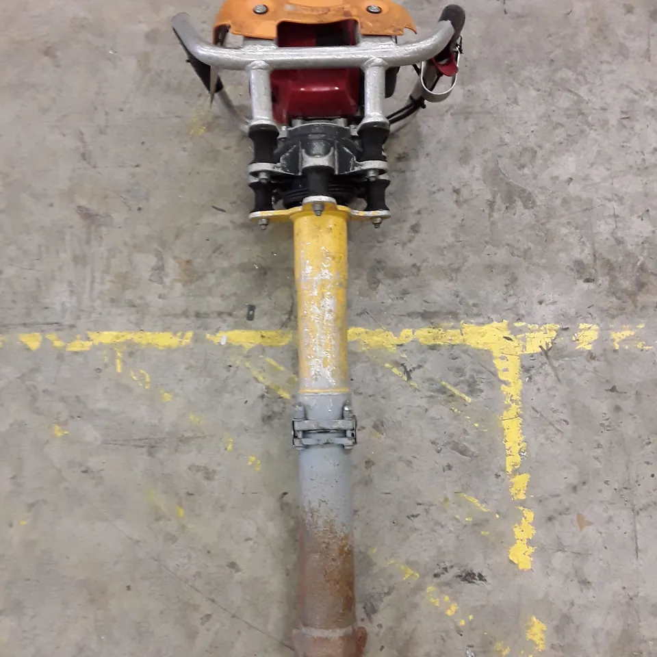 ROBEL 2 STROKE VERTICAL TAMPER