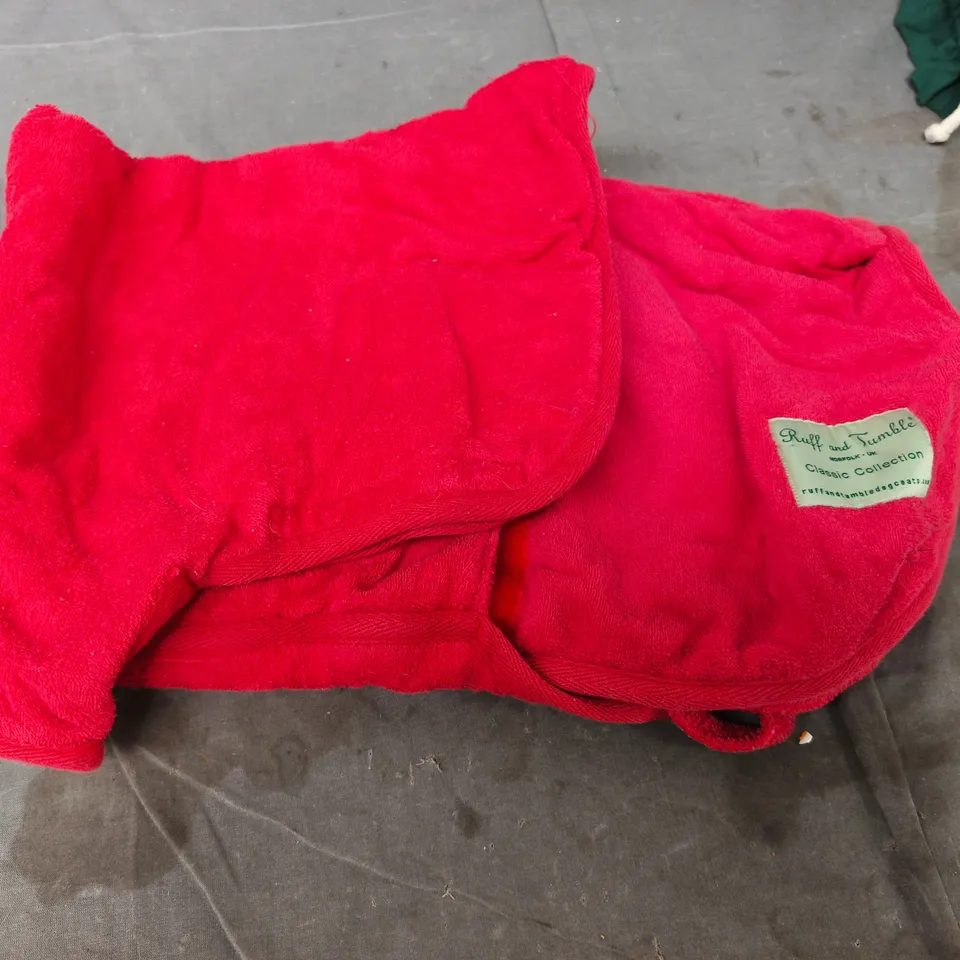 RUFF AND TUMBLE THE ULTIMATE DOG DRYING COAT  M/L
