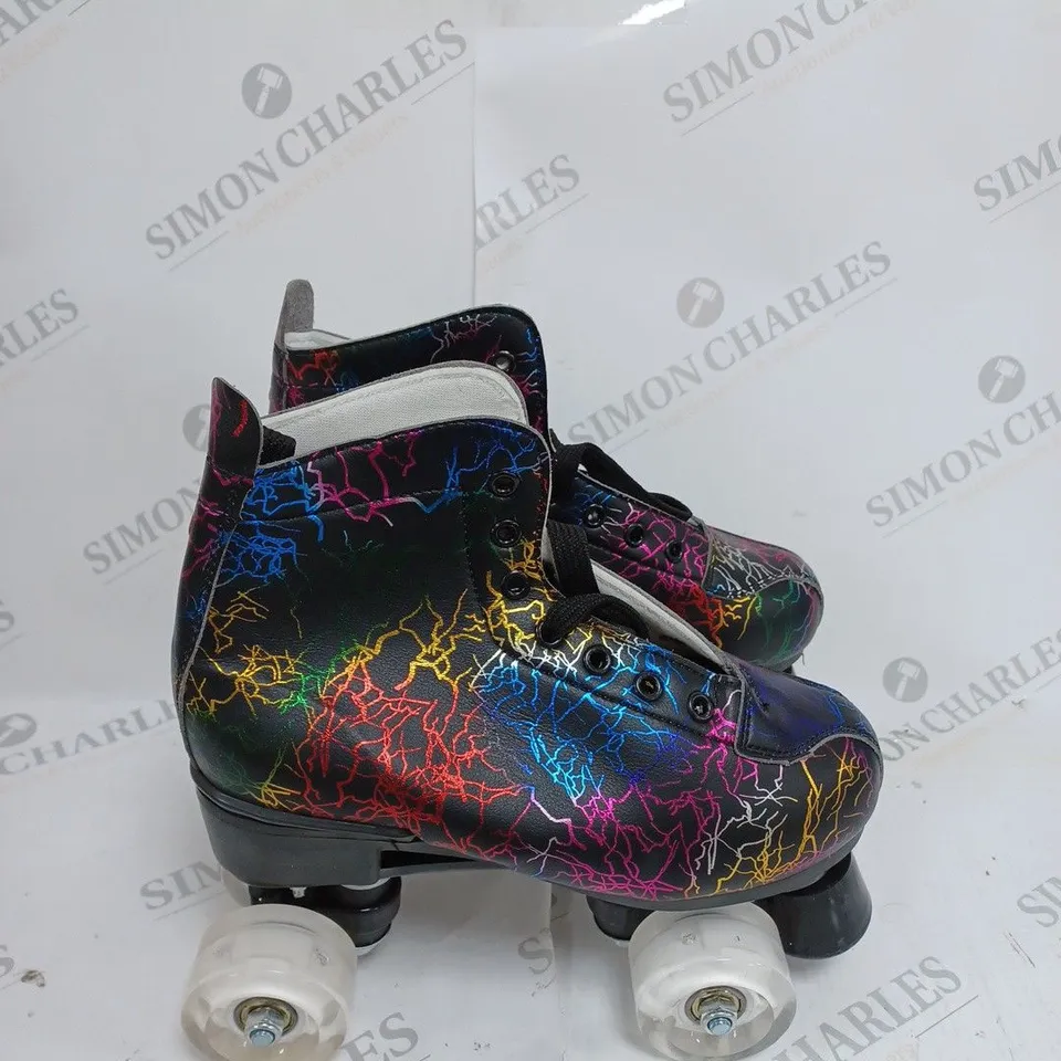 BOXED YYW 4 WHEEL ROLLER SKATES - EU 38
