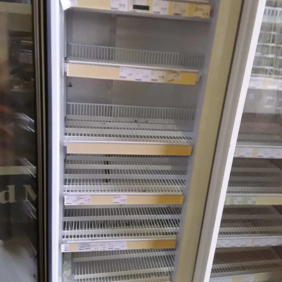 LOWE COMMERCIAL UPRIGHT DOUBLE DOOR DISPLAY FRIDGE