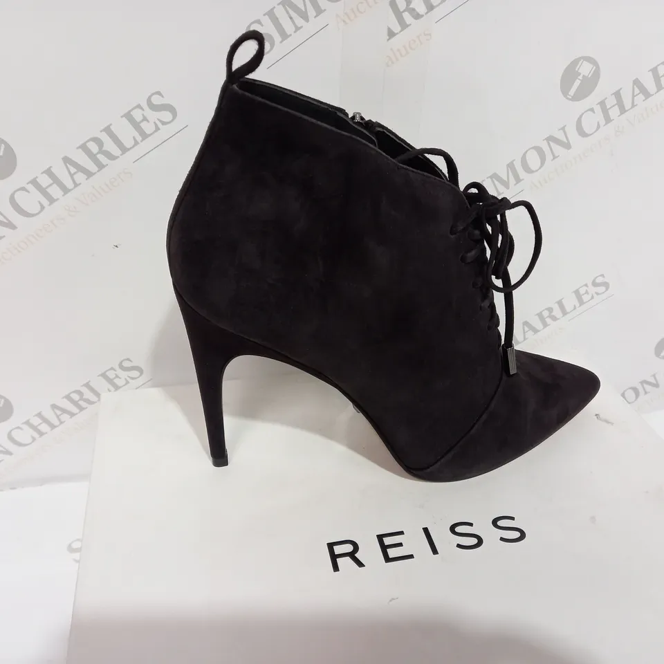 BOXED REISS SUEDE CHOCOLATE BOOT HEELS - SIZE 7