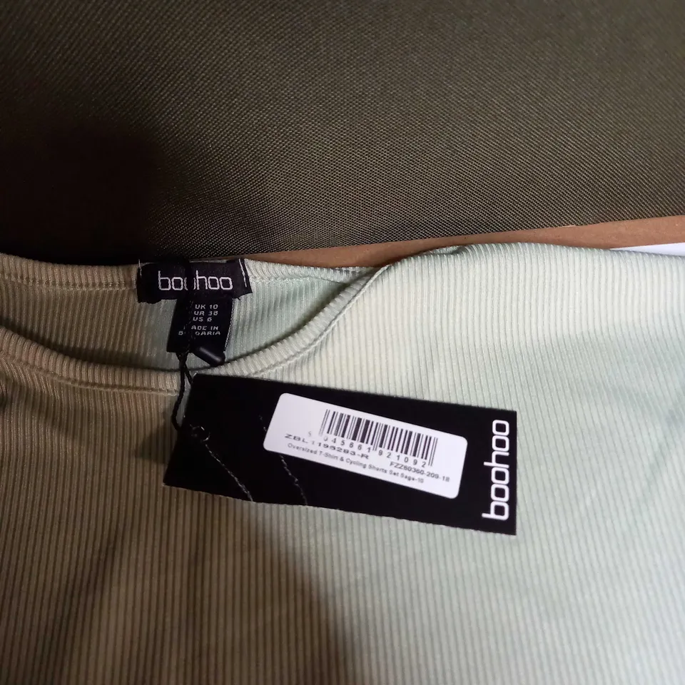 BOOHOO OVERSIZED CLYING TWIN SET - OLIVE GREEN - SIZE 10