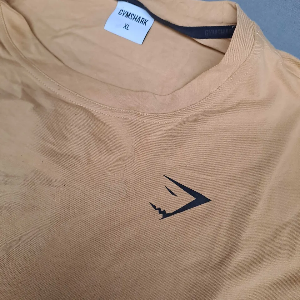 GYMSHARK LOGO TEE IN SAND - XL