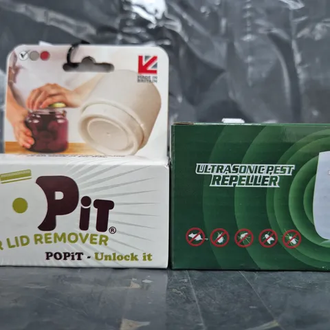 BOX OF APPROXIMATELY 10 ASSORTED HOUSEHOLD ITEMS TO INCLUDE POP IT JAR LID REMOVER, ULTRA SONIC PEST REPELLER, ETC - COLLECTION ONLY