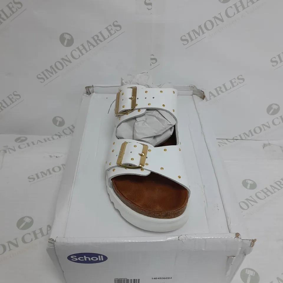 BOXED SCHOLL SANDALS SIZE 6