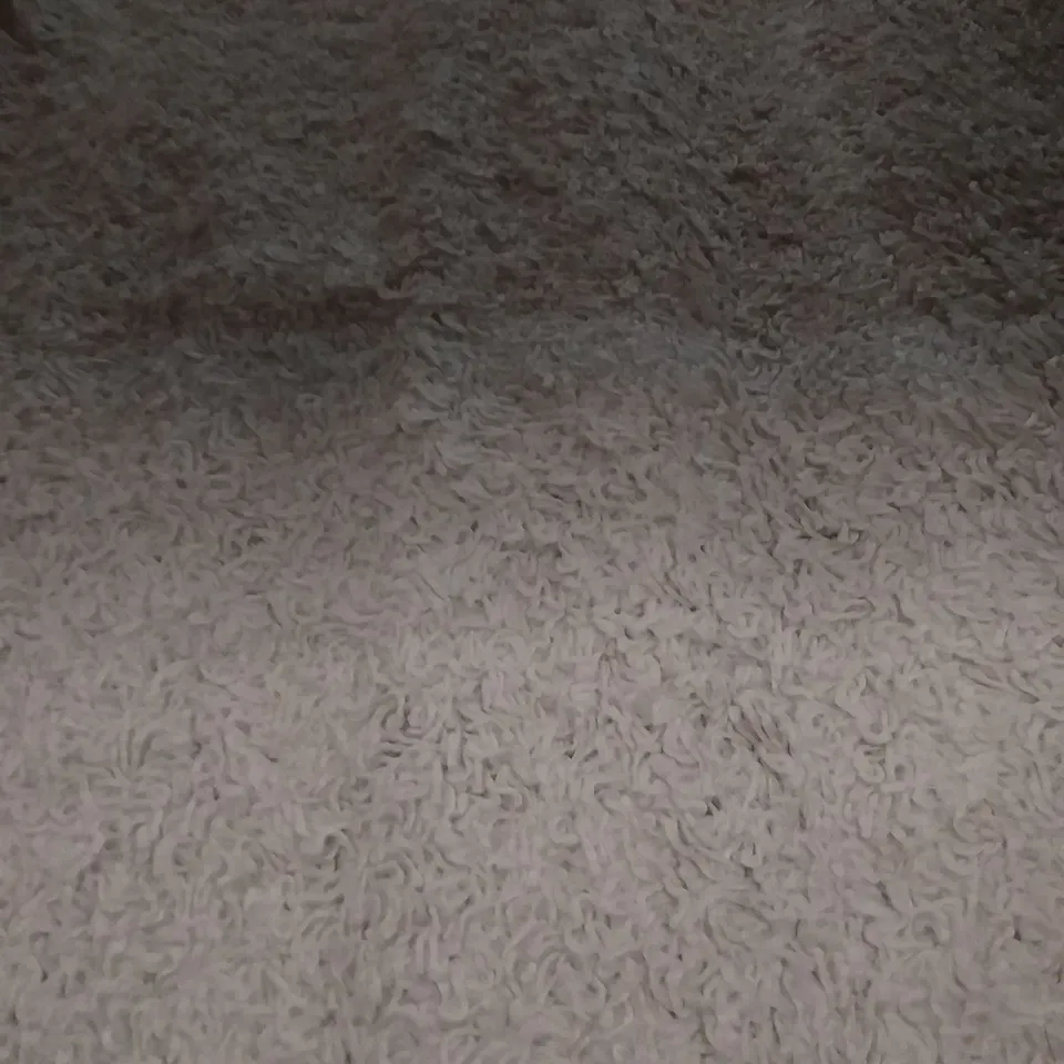 BATHOLO SHAGGY CREAM RUG - 5'3" X 7'3"