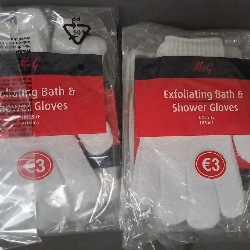 BOX OF APPROXIMATELY 20 PACKS OF SHOWER GLOVES - COLLECTION ONLY