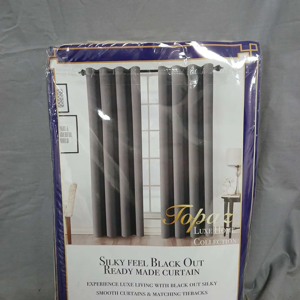 BOX OF APPROX 8 TOPAZ SILK FEEL BLACKOUT READY MADE CURTAIN – BEIGE, EYELET HEADER, FULLY LINED 