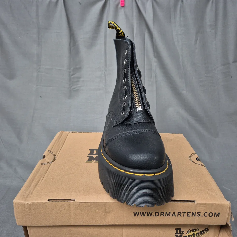 BOXED DR MARTENS BLACK SINCLAIR WILD HORSE BOOTS - UK 10