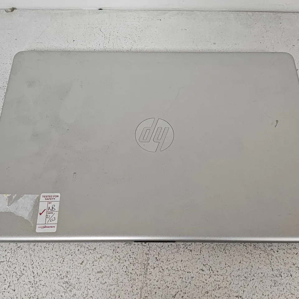 UNBOXED HP INTEL INSIDE LAPTOP IN SILVER - RTL8821CE