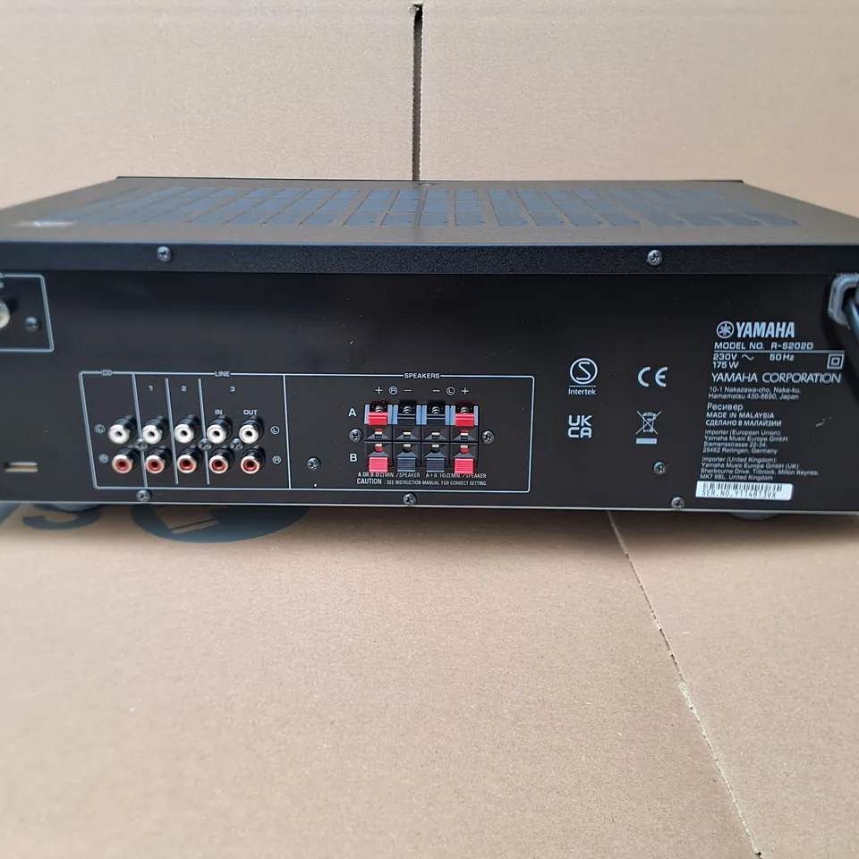 UNBOXED YAMAHA NATURAL SOUND RECEIVER - R-S2020