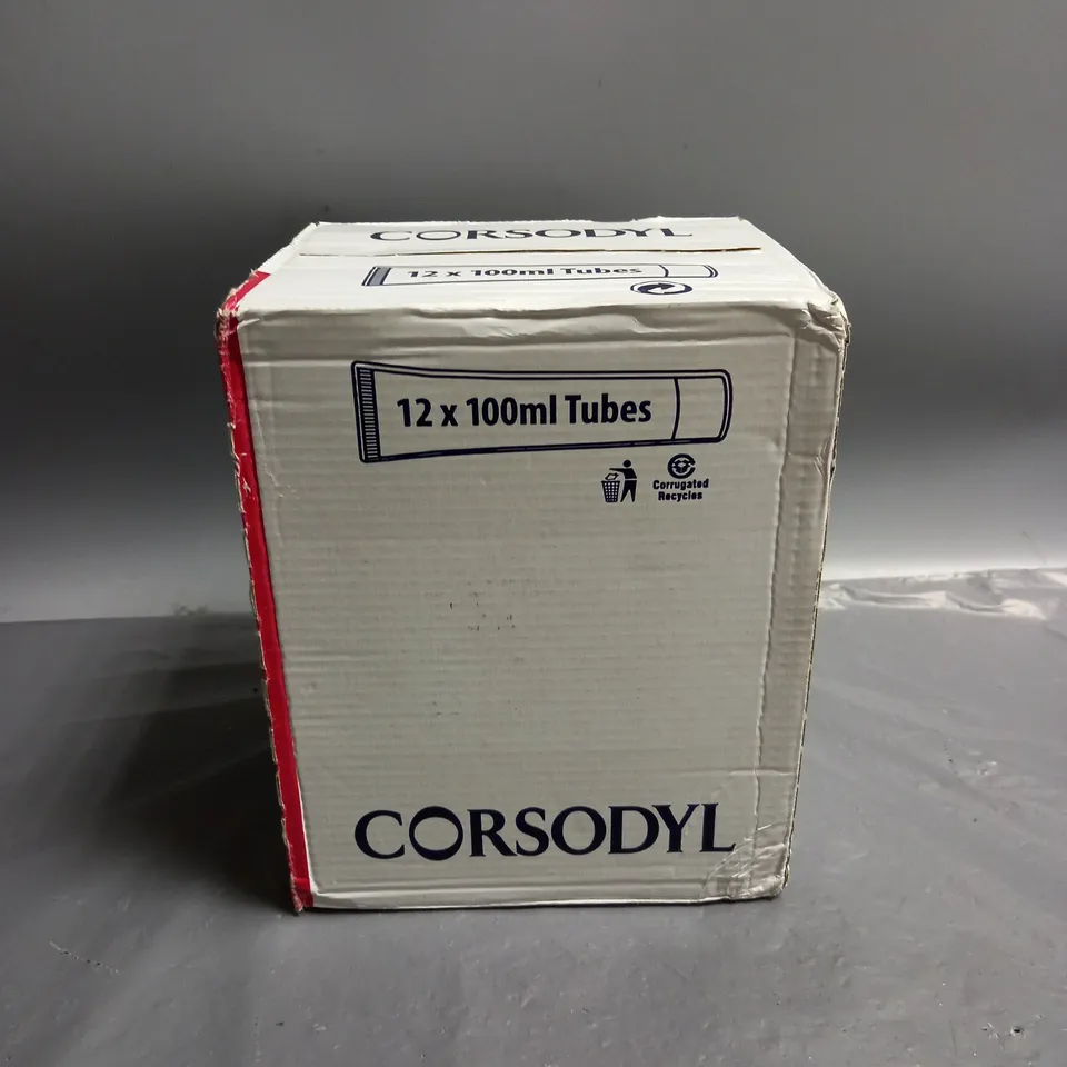 LOT OF 12 CORSODYL ULTRA CLEAN TOOTHPASTE (100ML)