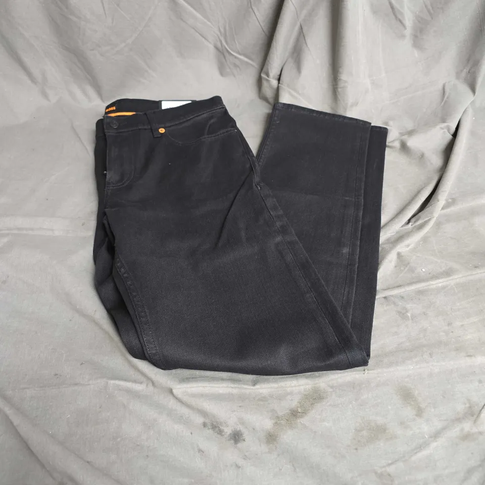 BOSS SLIM FIT JEANS IN BLACK SIZE W32 L32