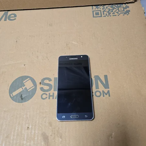 SAMSUNG GALAXY J5 SMART PHONE