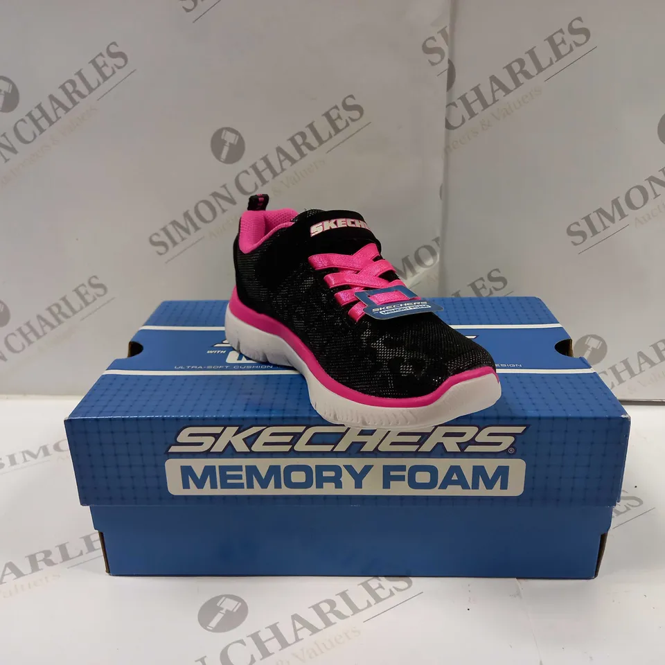BOXED PAIR OF SKECHERS GIRLS SUMMITS - WORTH WILD SHOES UK SIZE 9.5 