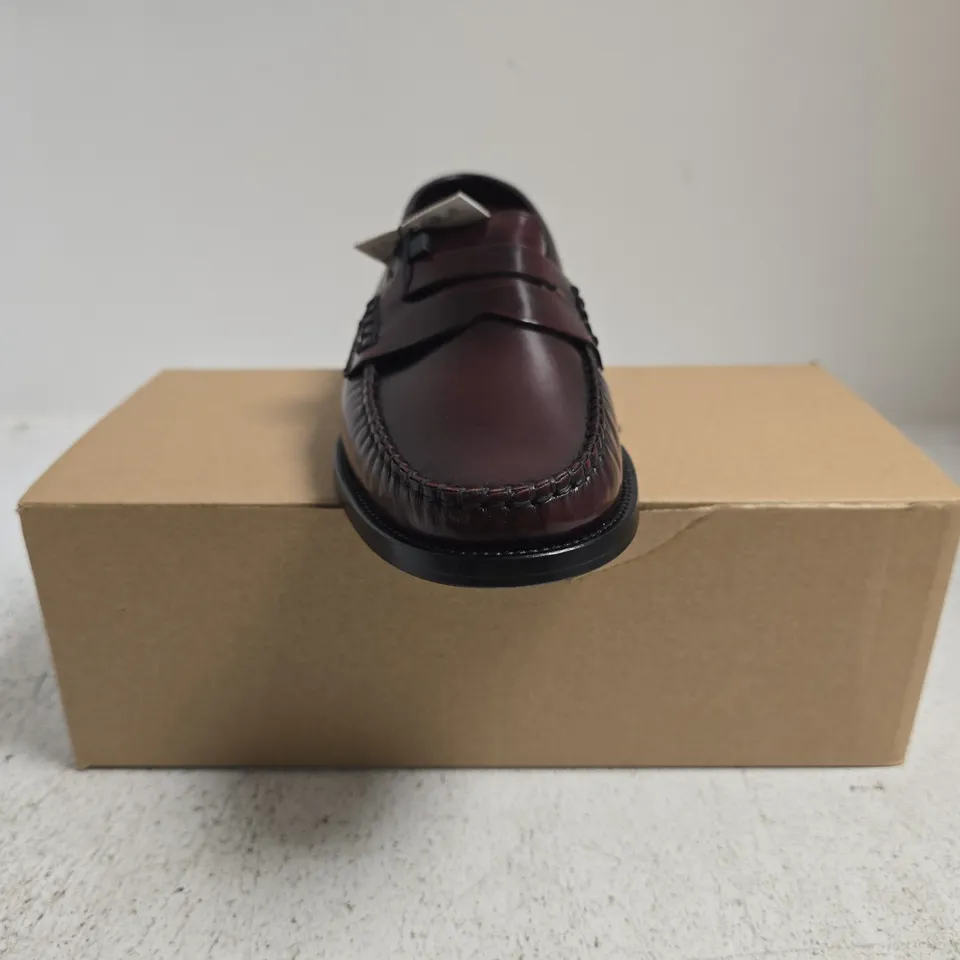 BOXED PAIR OF MANGO 620 WOMAN LOAFERS IN OXBLOOD SIZE UK 6