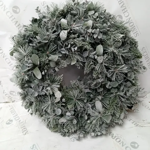 BOXED K BY KELLY HOPPEN COTSWOLDS CHOICE OF PRE-LIT GREENERY CHRISTMAS DECORATION