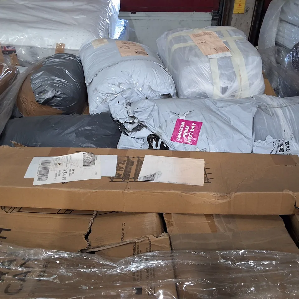 PALLET OF ASSORTED ITEMS TO INCLUDE TRASH CAN,ROTATING ICE BUCKET, BOXED TRAMPOLINE AND WATER FOUNTAIN