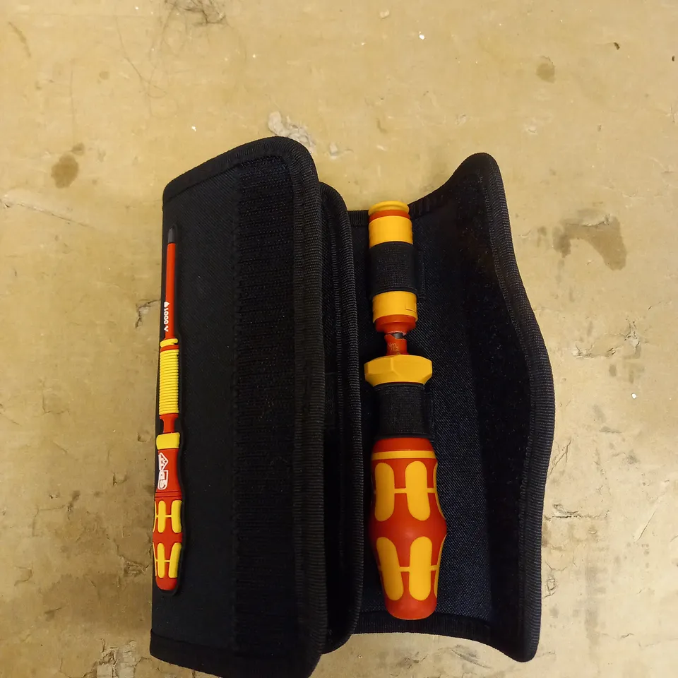 WERA KRAFTFORM KOMAPKT VDE ADJUSTABLE TORQUE INTERCHANGEABLE BLADE SCREWDRIVER PAIR