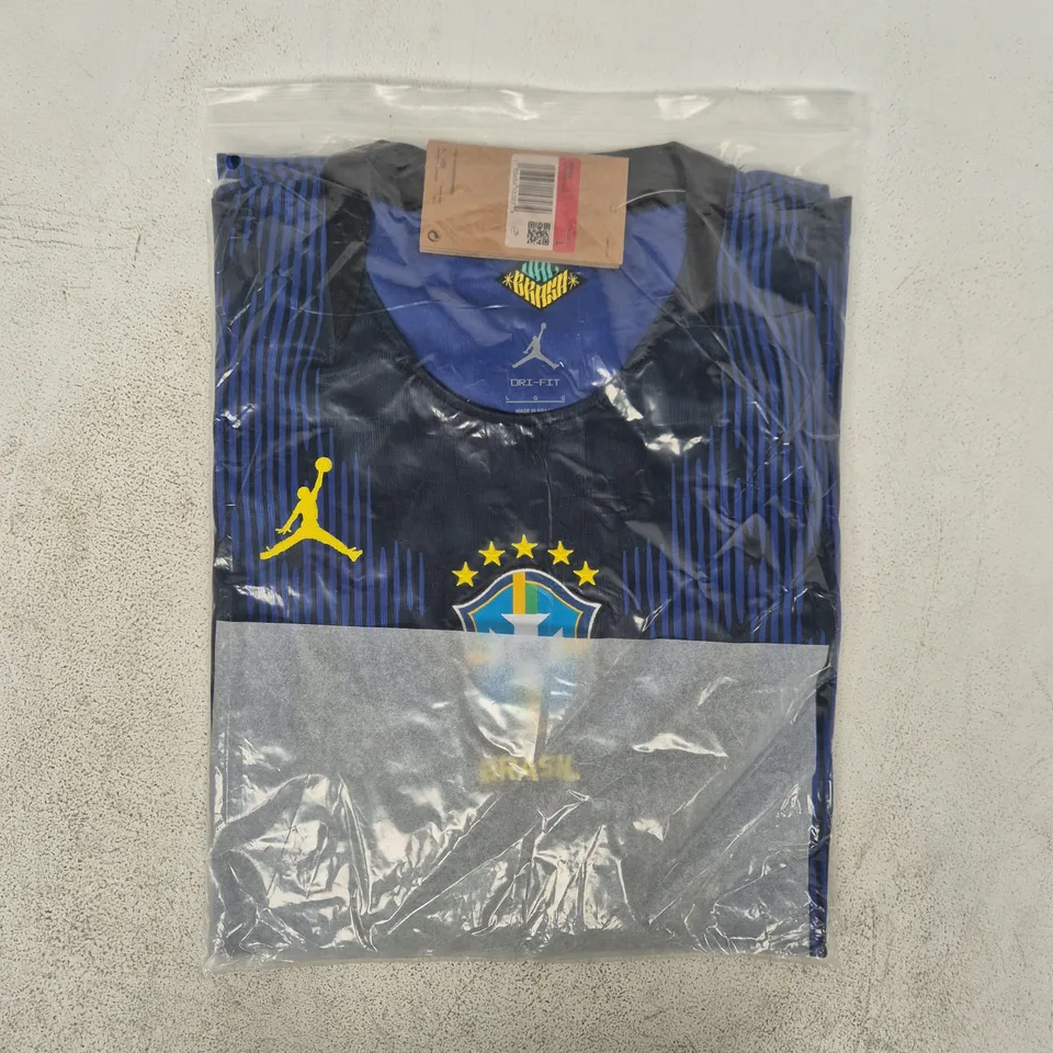 NIKE JORDAN BRAZIL WORLD CUP 26 AWAY SHIRT SIZE LARGE