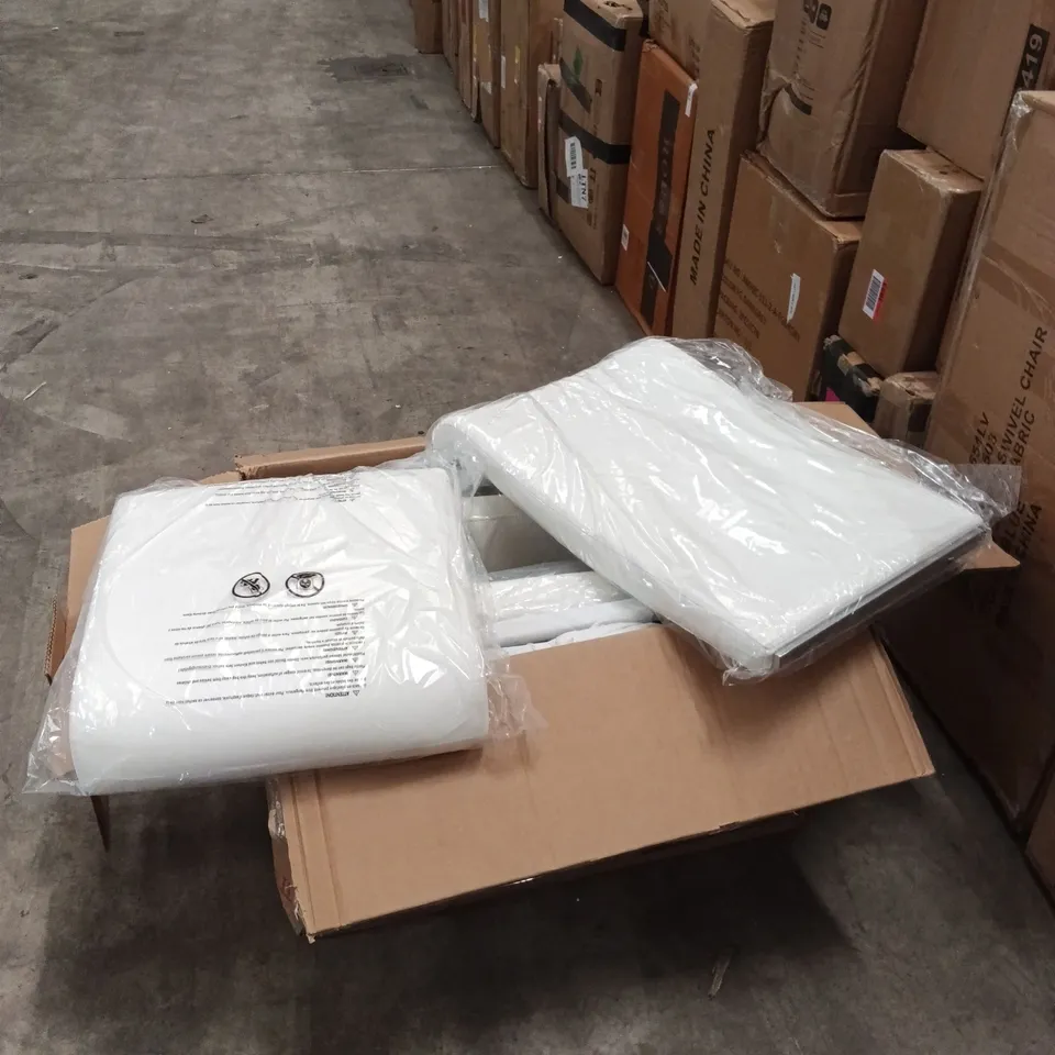 BOXED DINING CHAIRS - WHITE (1 BOX)