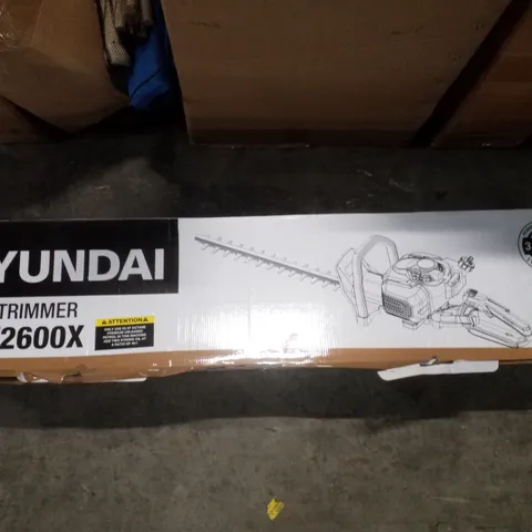 BOXED HYUNDAI HYHT2600X HEDGE TRIMMER