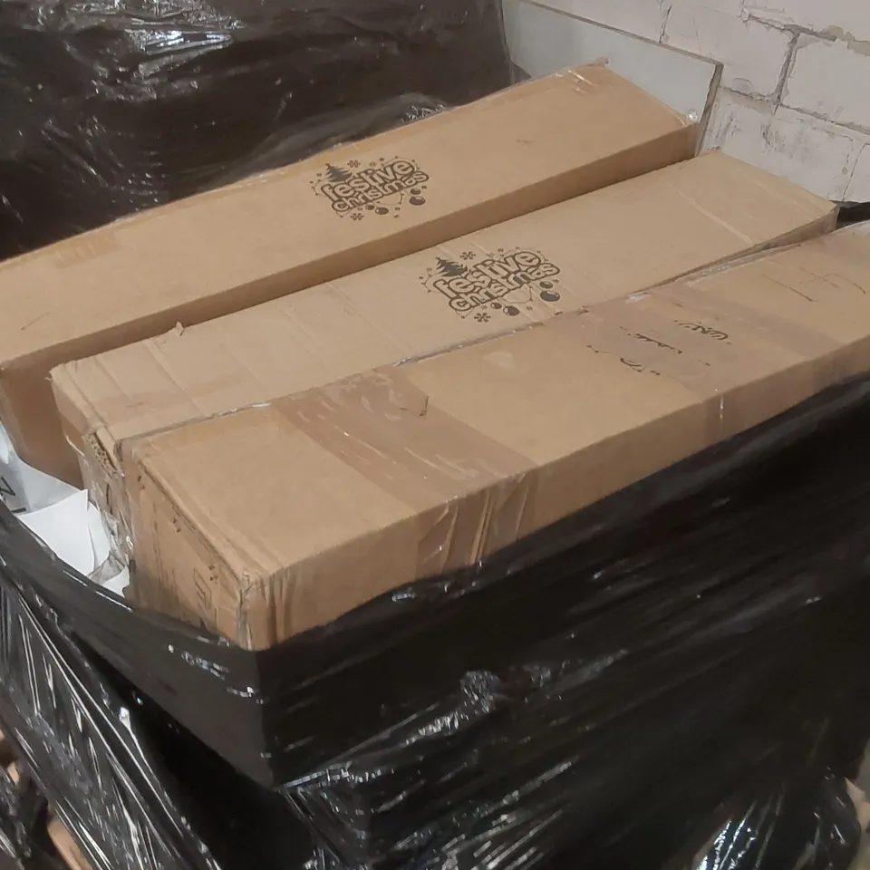 PALLET CONTAINING A VERY LARGE QUANTITY OF ASSORTED ARTIFICIAL CHRISTMAS TREES