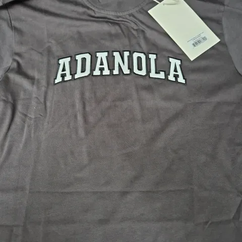 ADANOLA VARSITY SHORT SLEEVE OVERSIZED T-SHIRT – COFFEE BEAN/WHITE