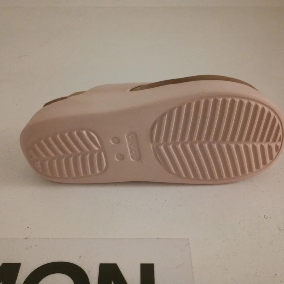 CROCS GETAWAY SANDALS UK 5 UNBOXED