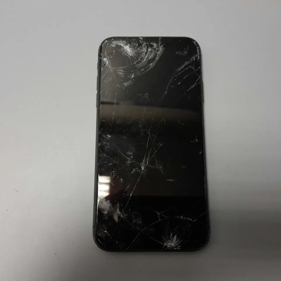 APPLE IPHONE - MODEL UNSPECIFIED