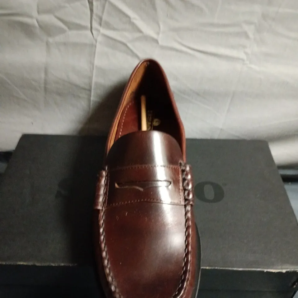 SEBAGO DAN WAXY BROWN LEATHER PENNY LOAFERS – MEN'S UK 10