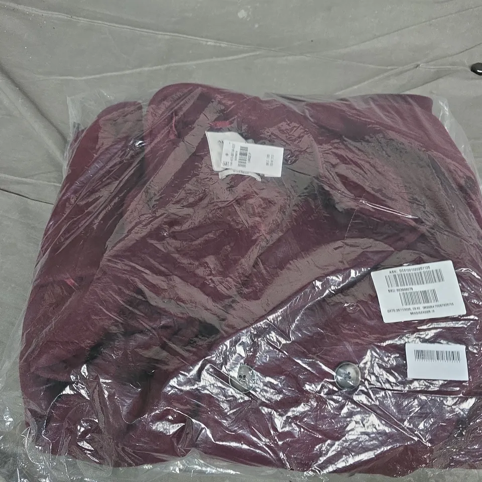 BAGGED ABERCROMBIE & FITCH COAT IN WINE RED - LARGE P