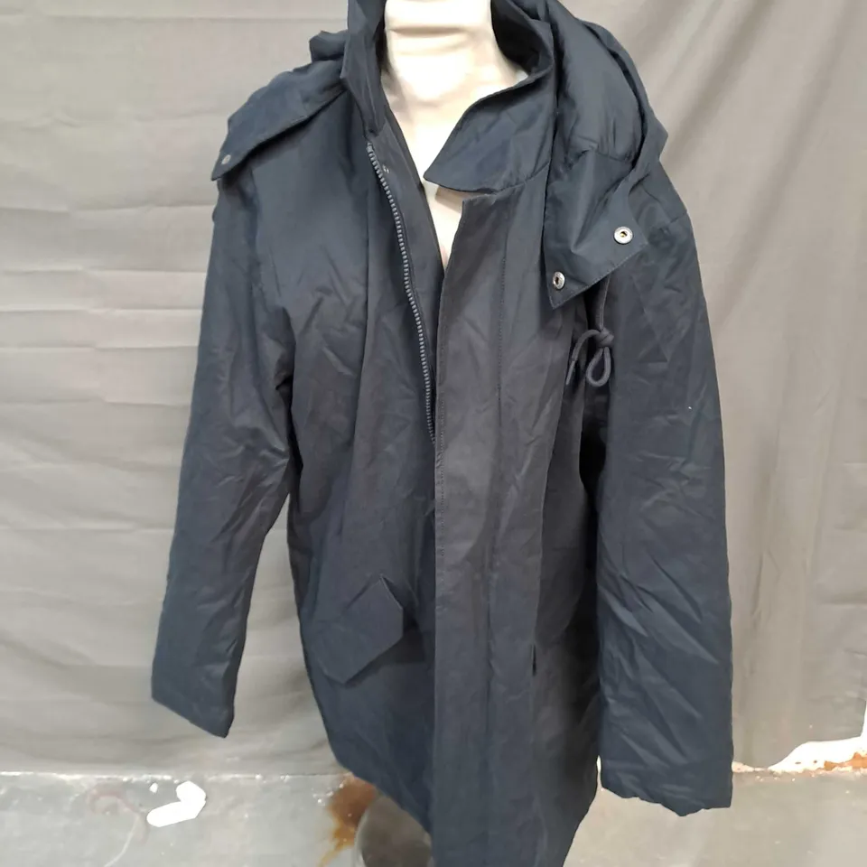 SEASALT CORNWALL STONE WAVE COAT IN NAVY - LARGE