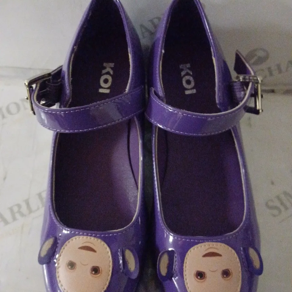 BOXED PAIR OF KOI TIRA MARY JANES 'TINKY WINKY EDITION' SIZE 6