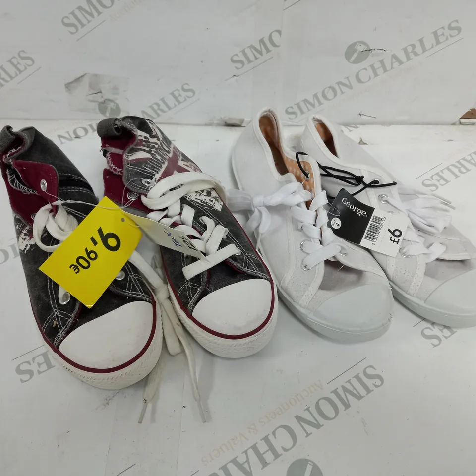 APPROXIMATELY 6 PAIR OF ASSORTED SNEAKERS TO INCLUDE SIZES 4, 4.5  