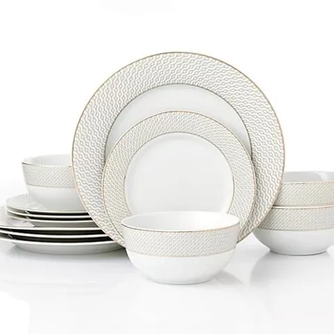 BOXED PREMIUM DIAMOND & GOLD DINNER SET - APPROXIMATELY 12PCS